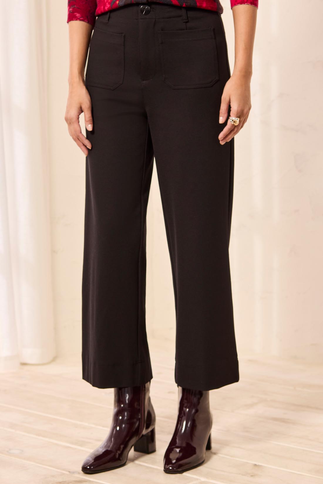 Tribal Ponte Cropped Pant - Black