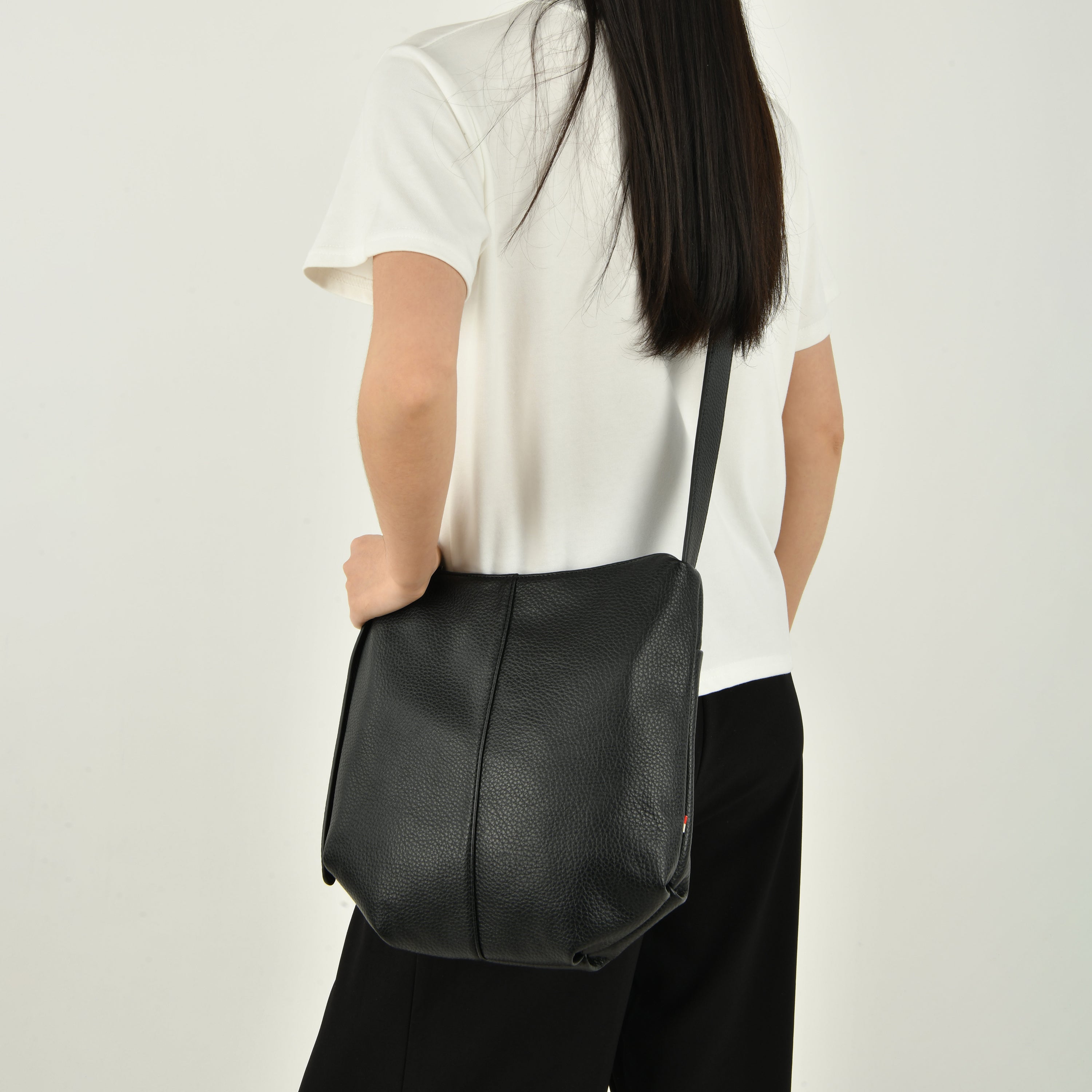 co-lab Sandi Crossbody - Black