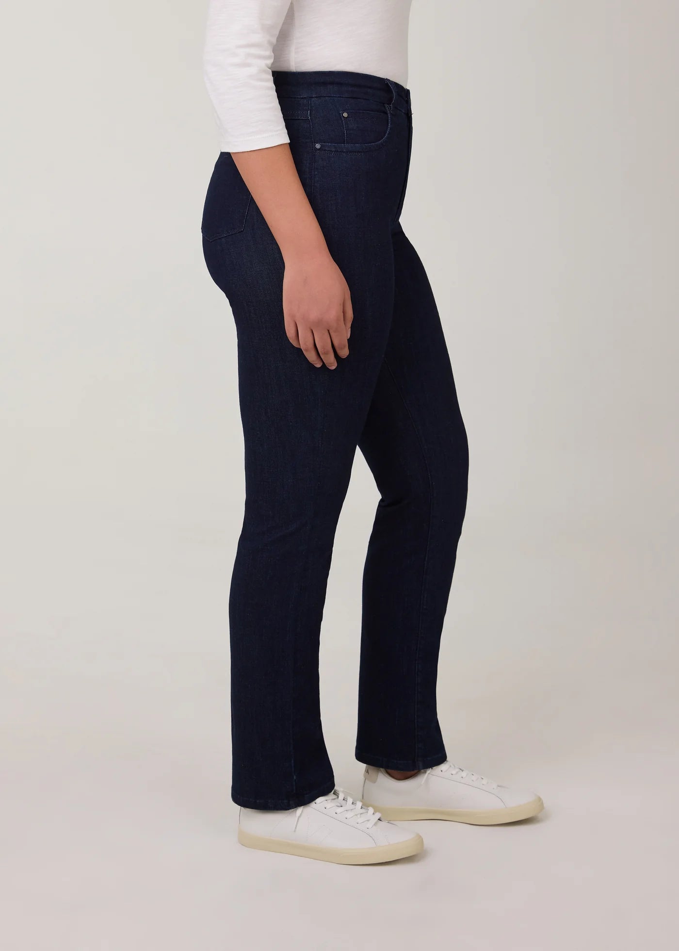 FDJ Essentials Supreme Suzanne Straight - Pleasant