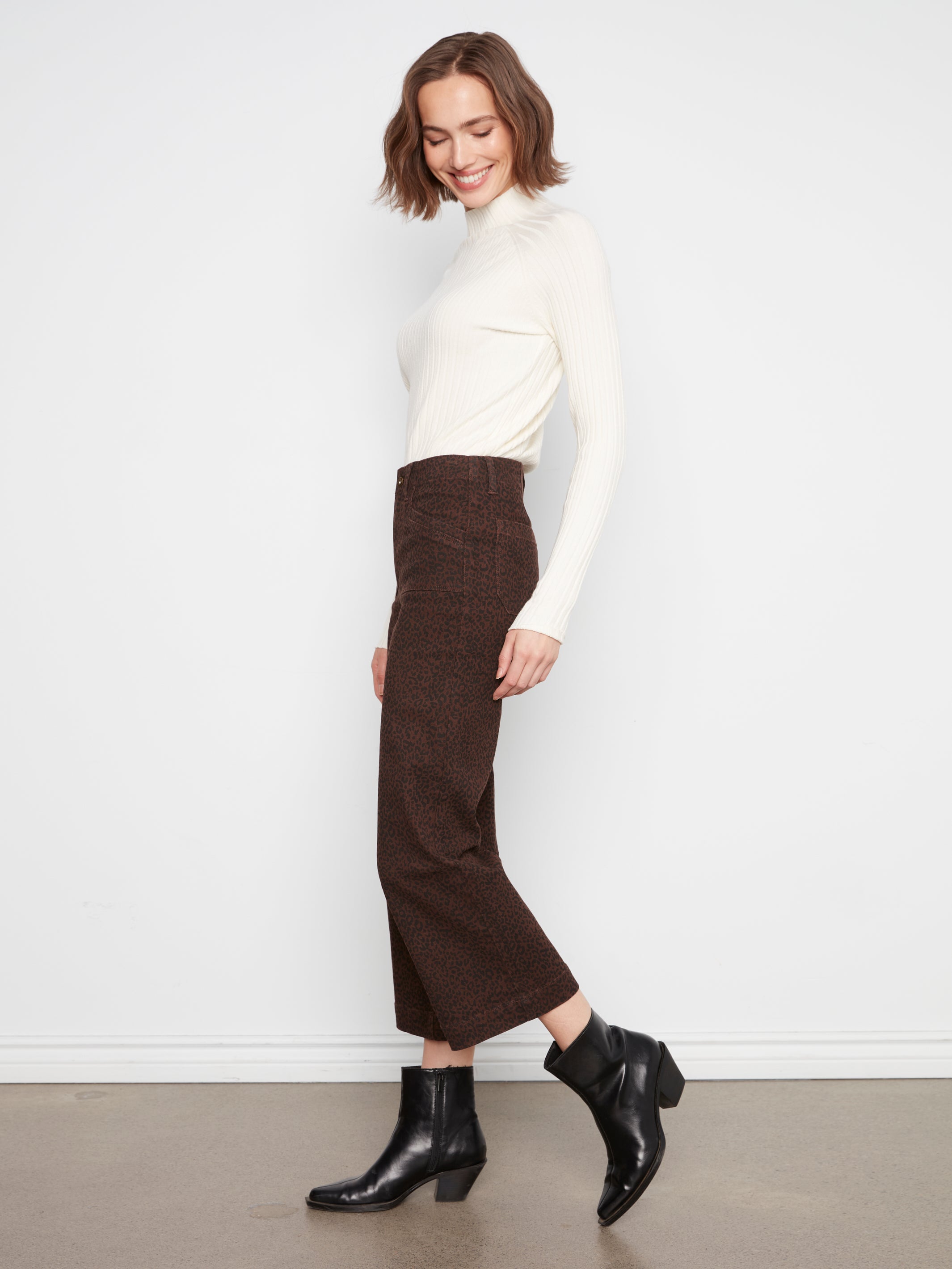 Charlie B Cropped Wide Leg Corduroy Pants - Coffee