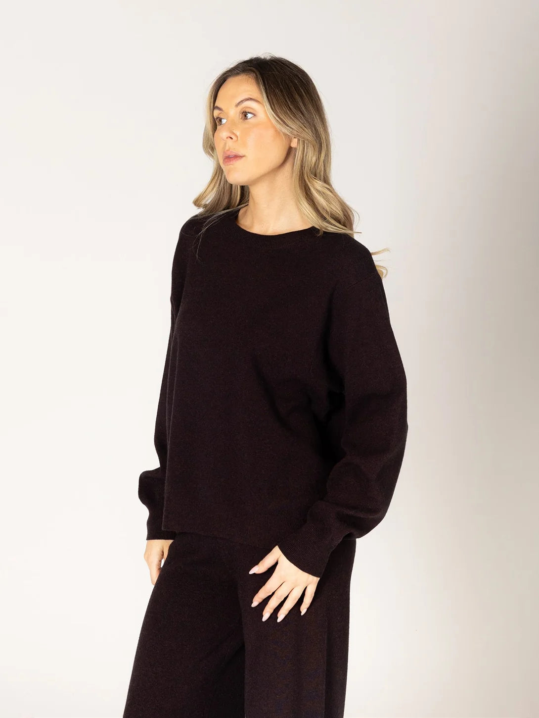 Lyla & Luxe Claret Pullover - Acai