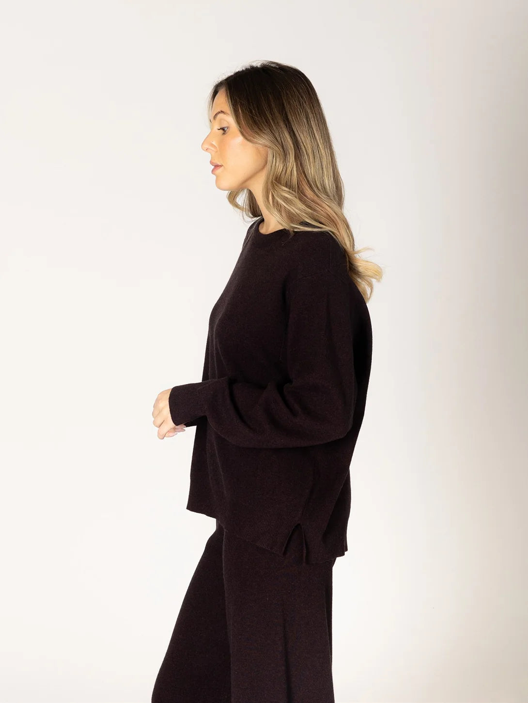Lyla & Luxe Claret Pullover - Acai