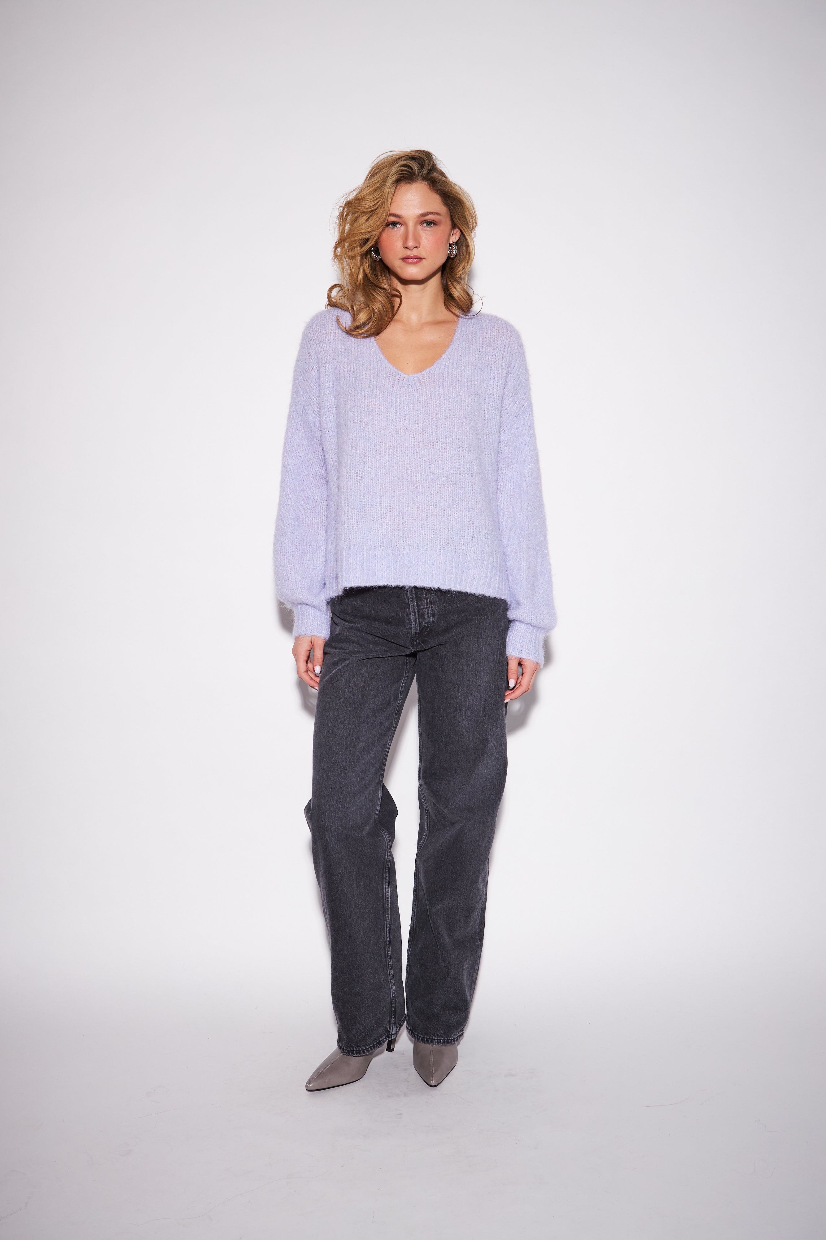 John & Jenn Dorothy Sweater - Bright Orchid