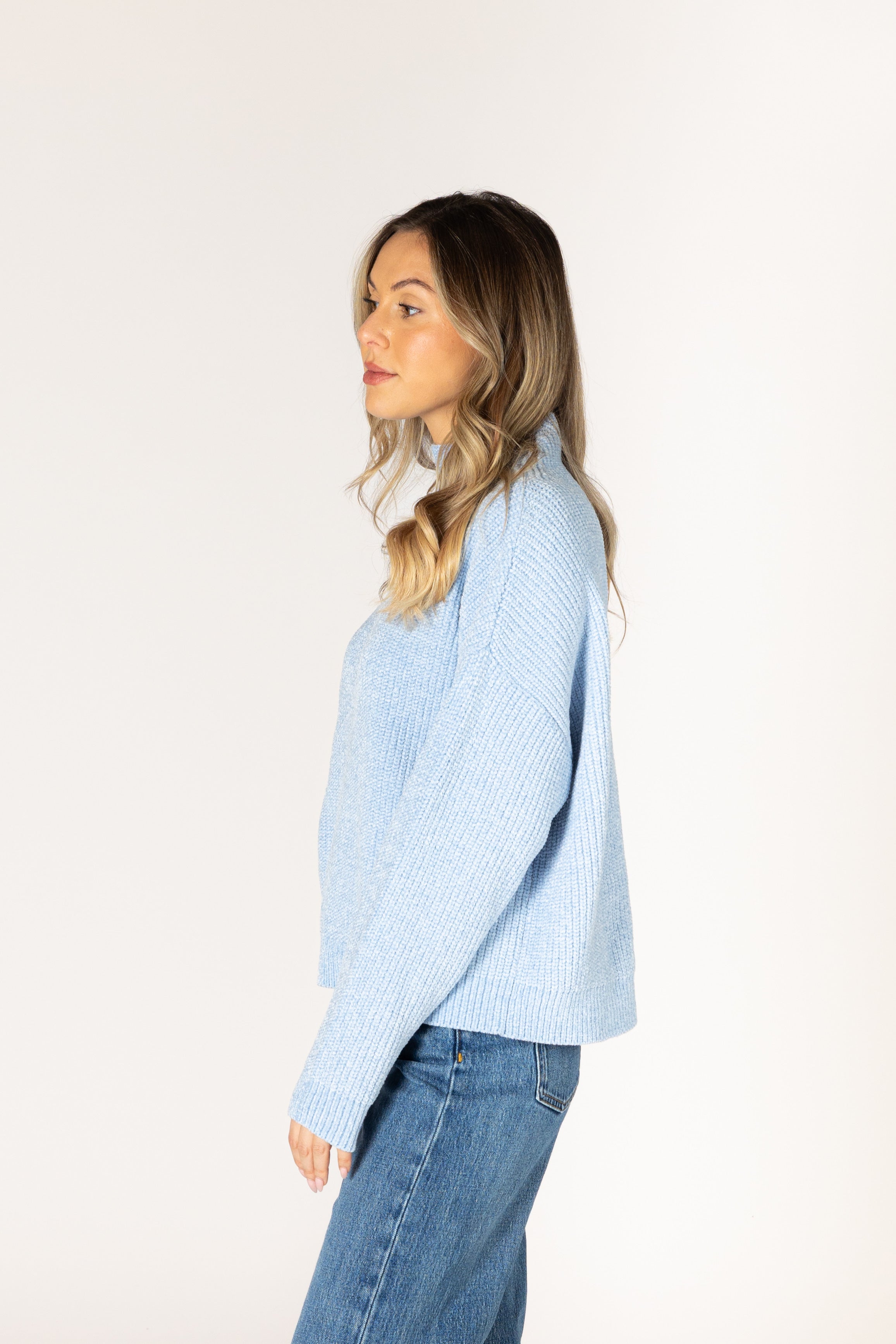Lyla & Luxe Evolet Chenille Pullover - Sky