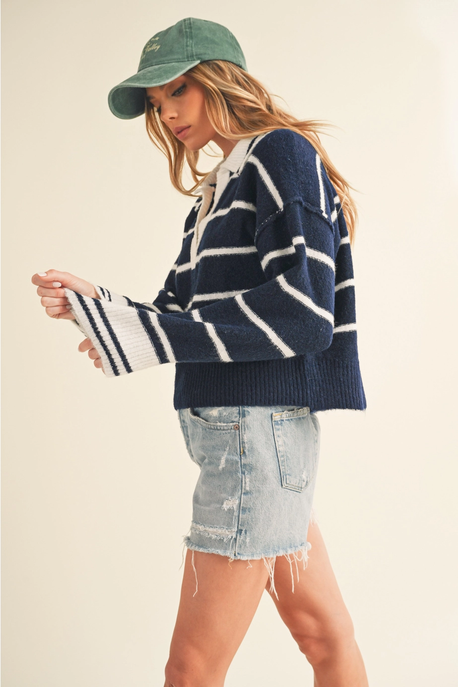 AEMI Felia Sweater - Navy/White Clothing - Tops - Sweaters - Pullovers by Aemi | Grace the Boutique