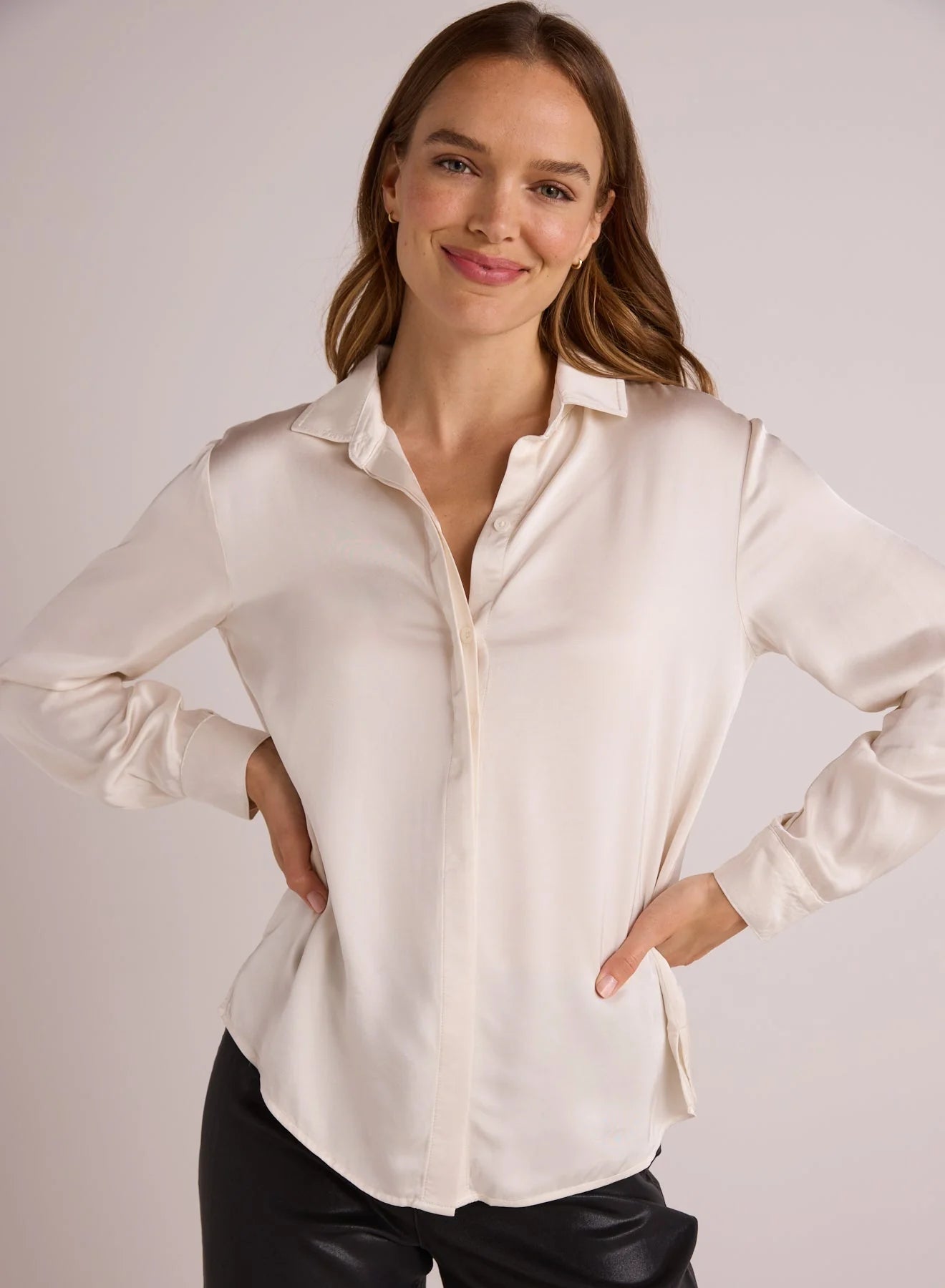 Bella Dahl High Low Hem Shirt - Winter White Clothing - Tops - Shirts - Blouses - Blouses Top Price by Bella Dahl | Grace the Boutique