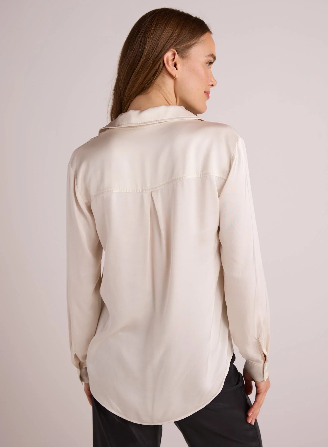 Bella Dahl High Low Hem Shirt - Winter White Clothing - Tops - Shirts - Blouses - Blouses Top Price by Bella Dahl | Grace the Boutique