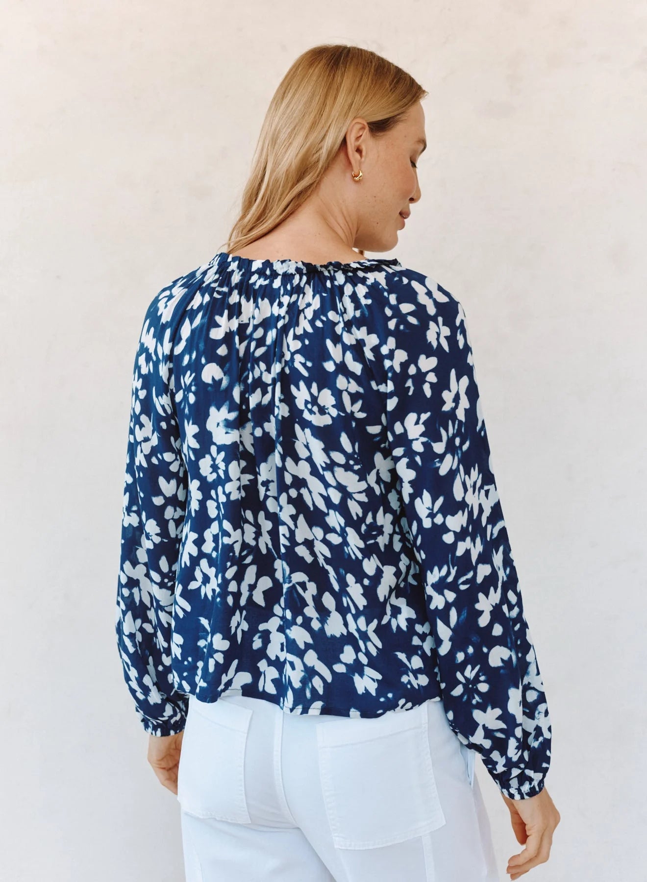 Bella Dahl Ruffle Neck Raglan Buttondown - Indigo Bloom Print