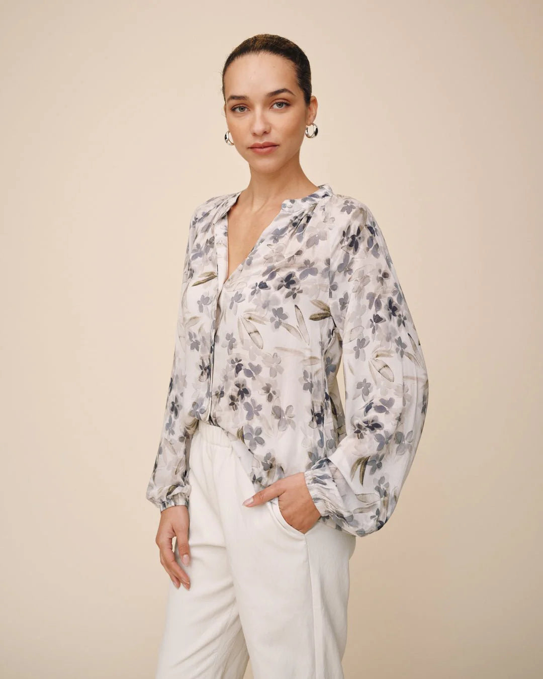 Bella Dahl Shirred Raglan Shirt - Frozen Wisteria