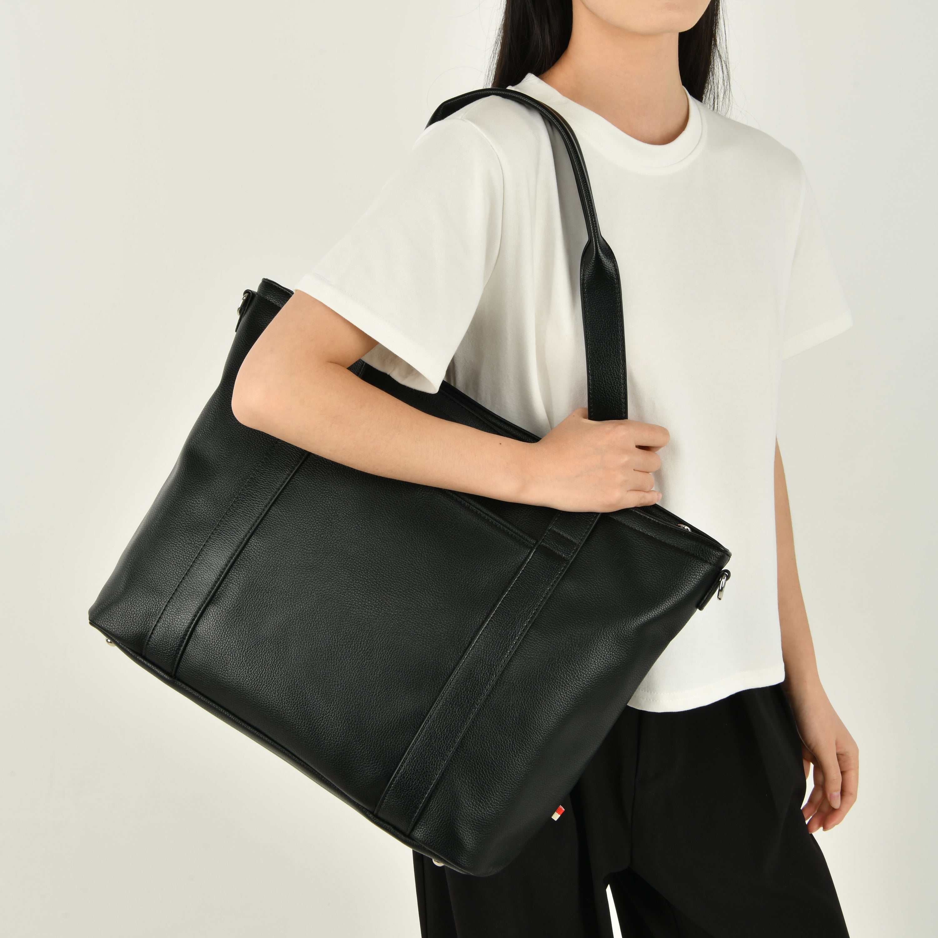 co-lab The Edit Tote - Black