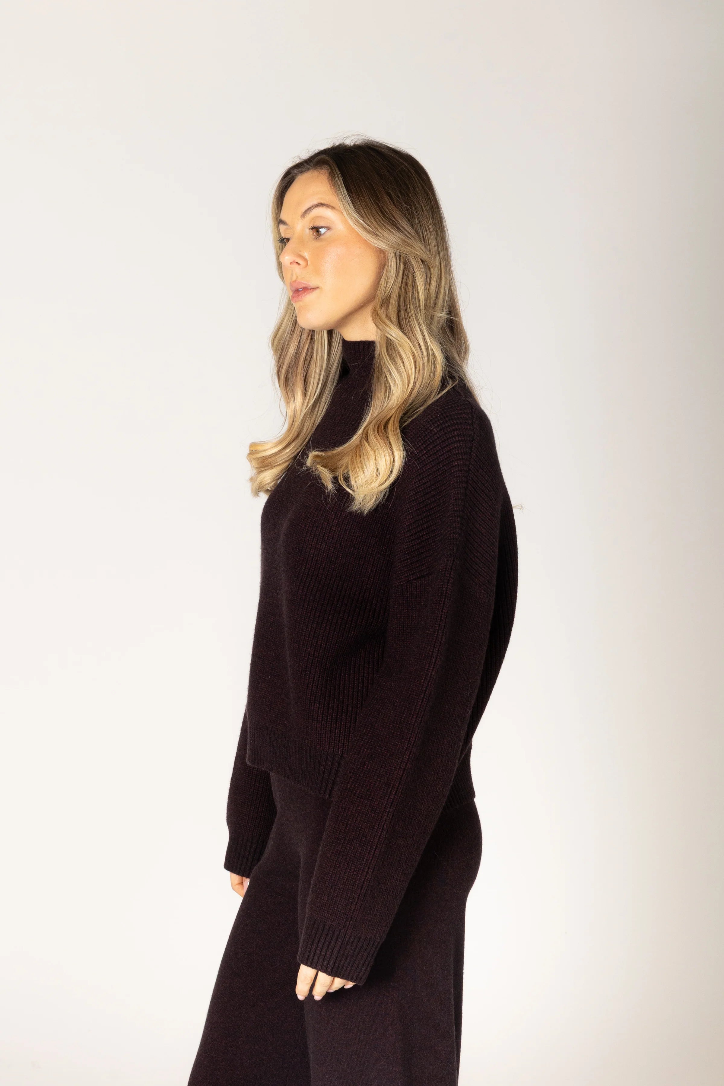 Lyla & Luxe Evolet Pullover - Acai