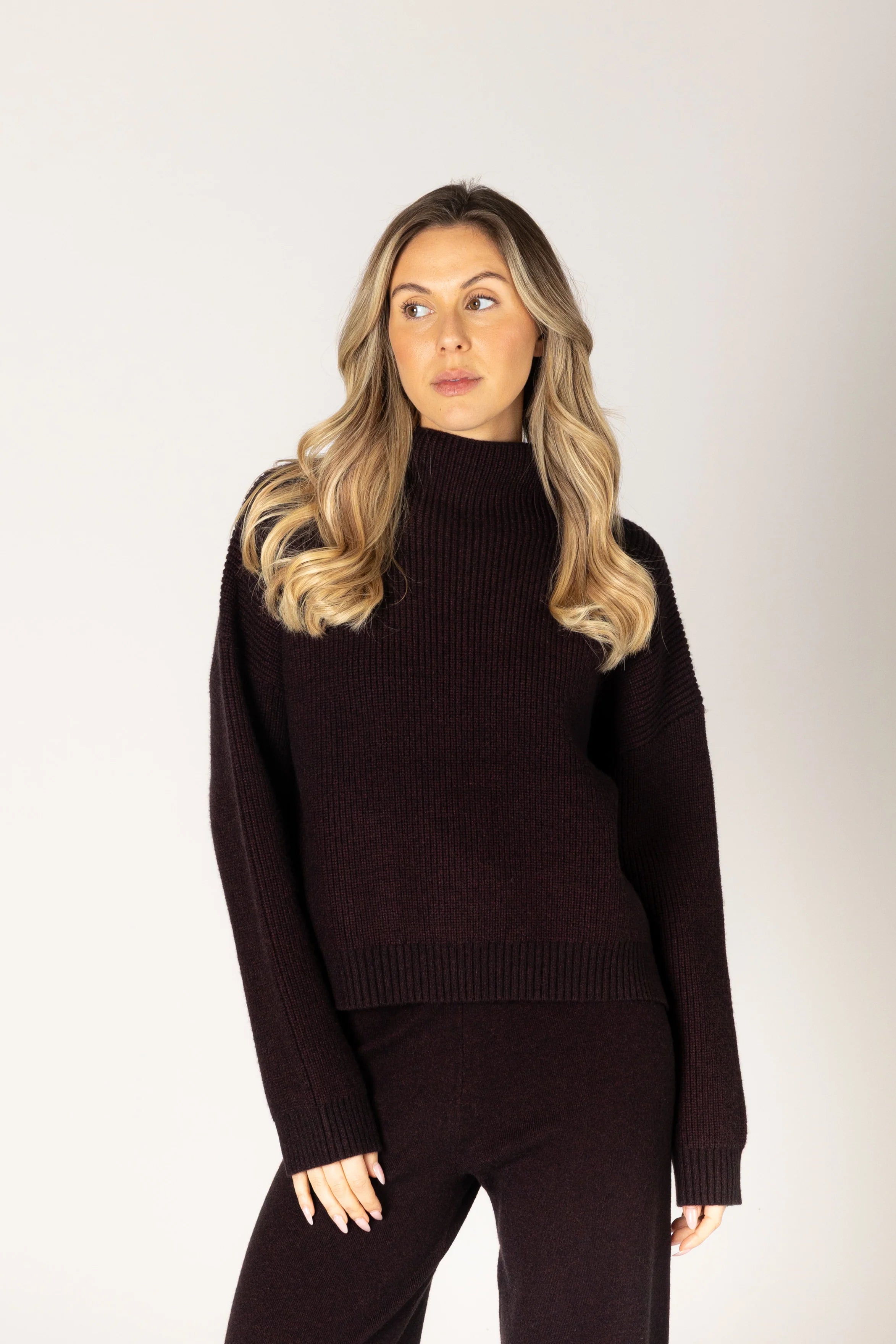 Lyla & Luxe Evolet Pullover - Acai
