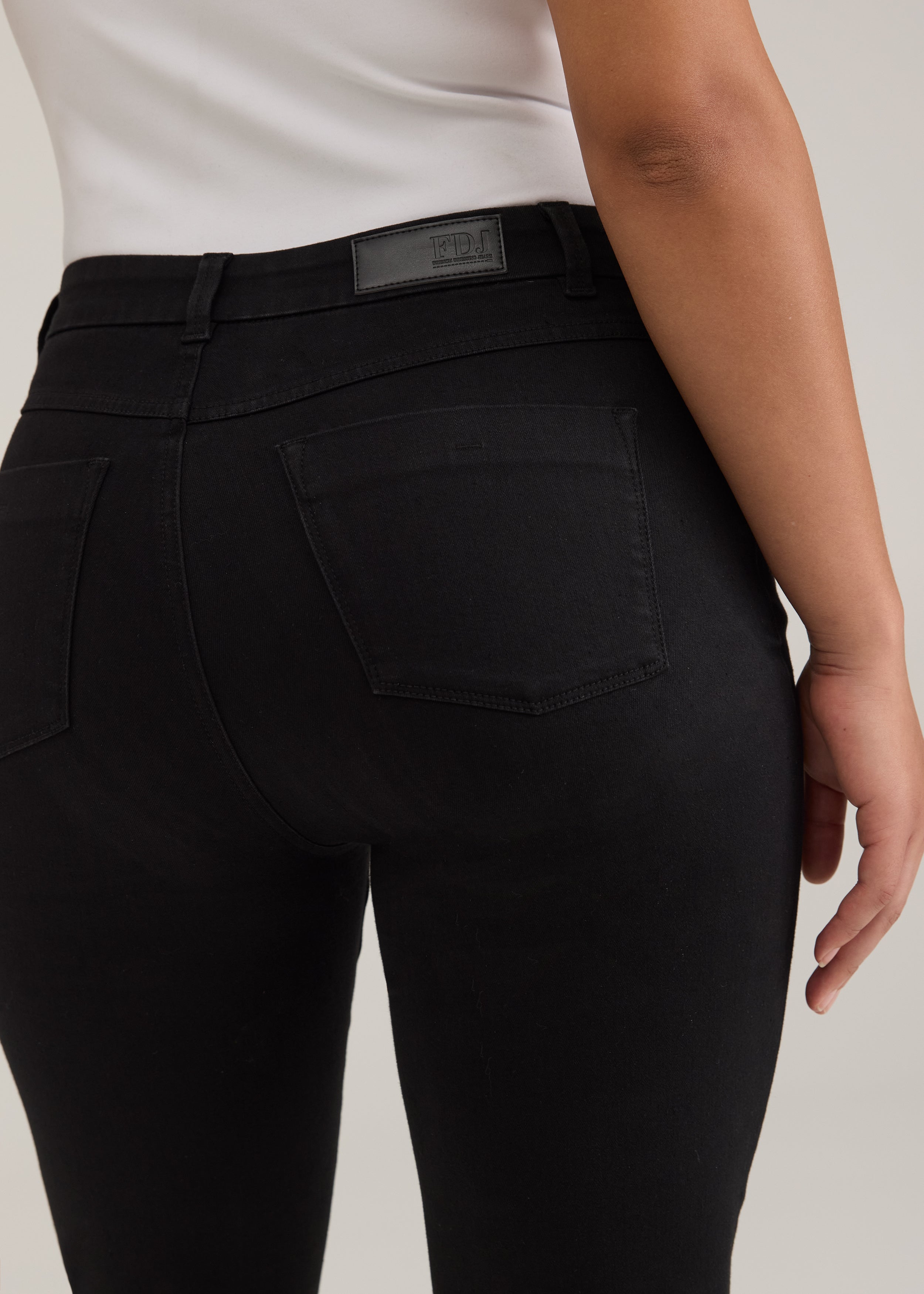 FDJ Essentials Onyx Suzanne Straight - Black