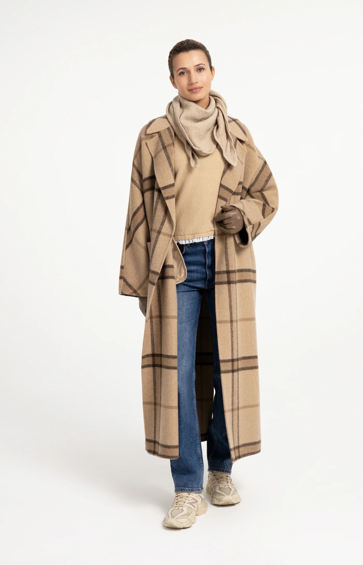 Yaya Knit Triangle Scarf - Grey
