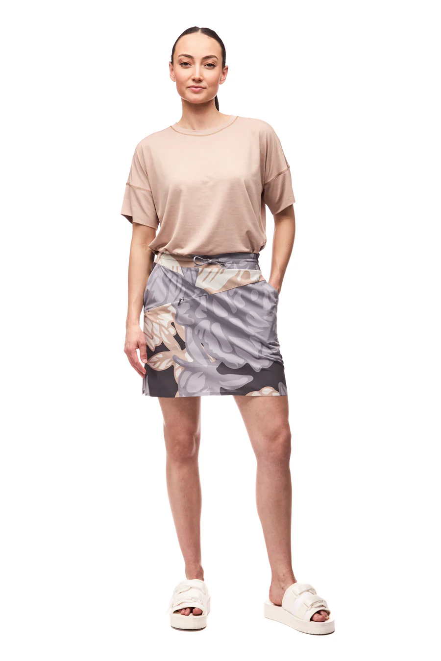 Indyeva Alokaya Skort - Boreal Piwonia Print
