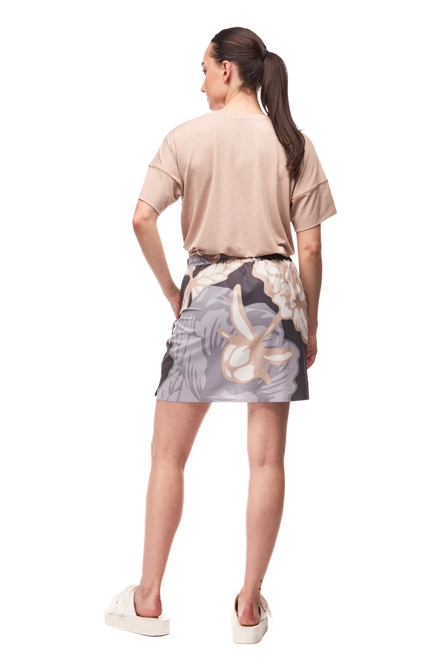 Indyeva Alokaya Skort - Boreal Piwonia Print