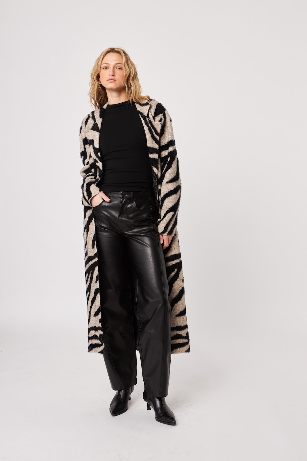 John & Jenn Rashad Cardi - Shadow Zebra