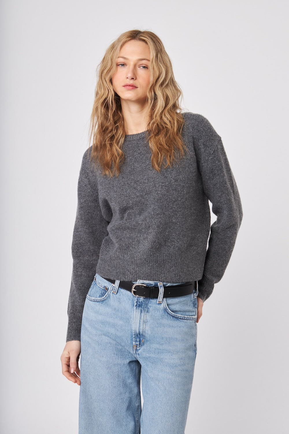 John & Jenn Wilfred Sweater - Granite