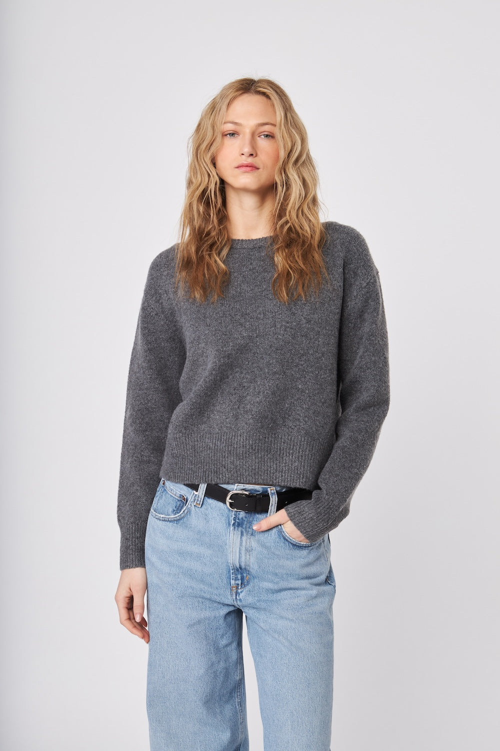 John & Jenn Wilfred Sweater - Granite