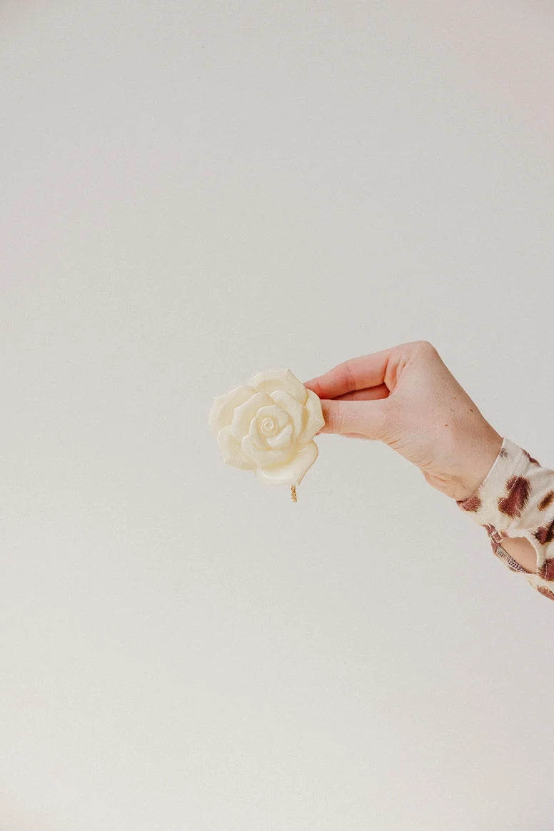 KAXI Rose Midi Claw - Cream