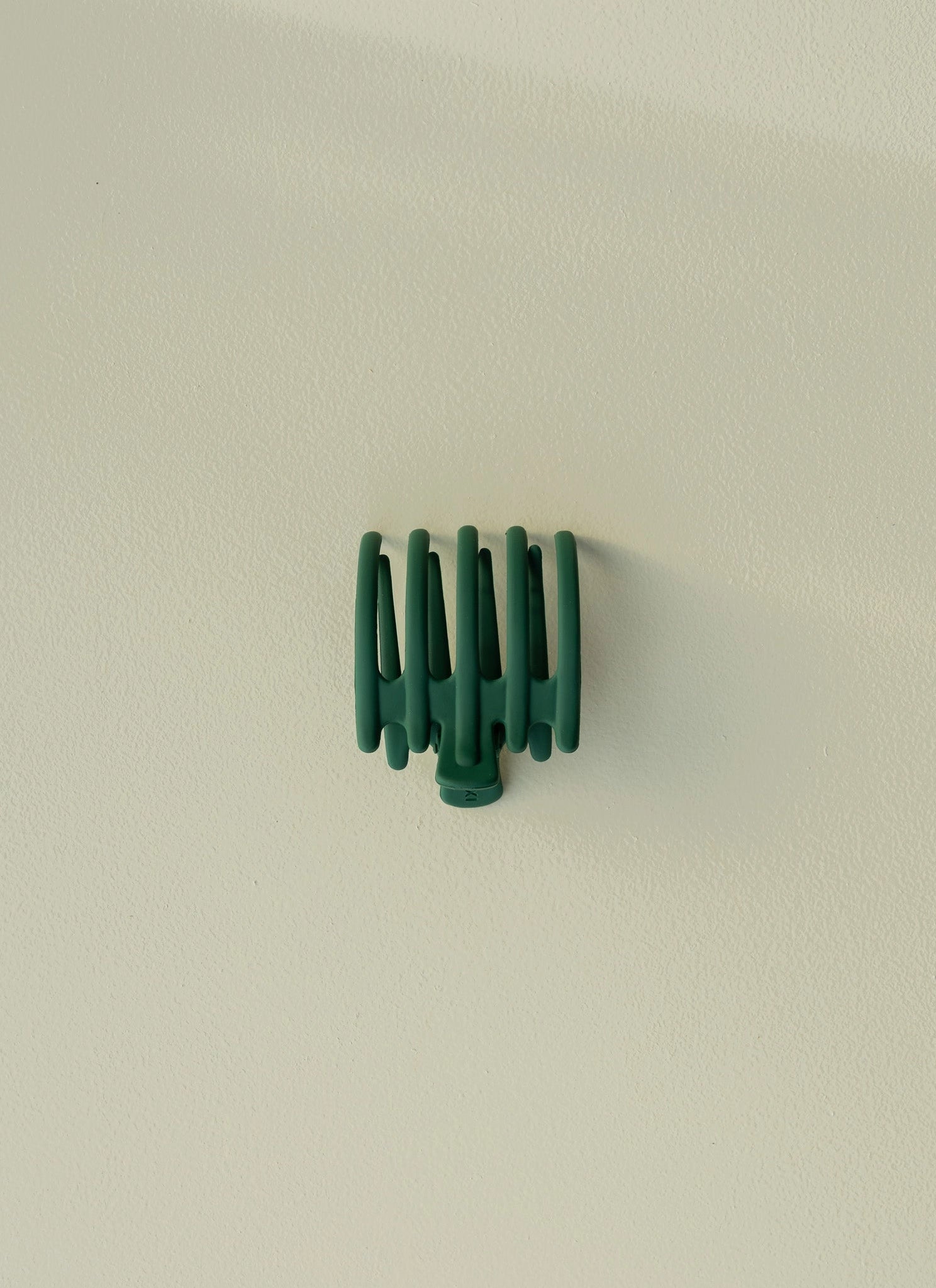 KAXI Wide Lay Down Claw - Matte Dk Green