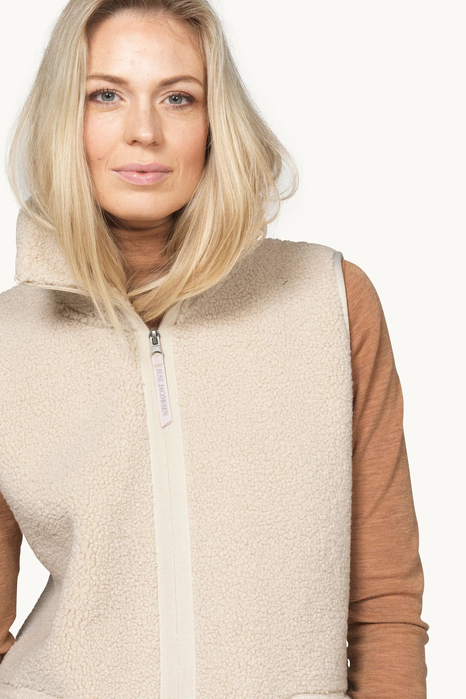 Ilse Jacobsen Long Sherpa Vest - Kit