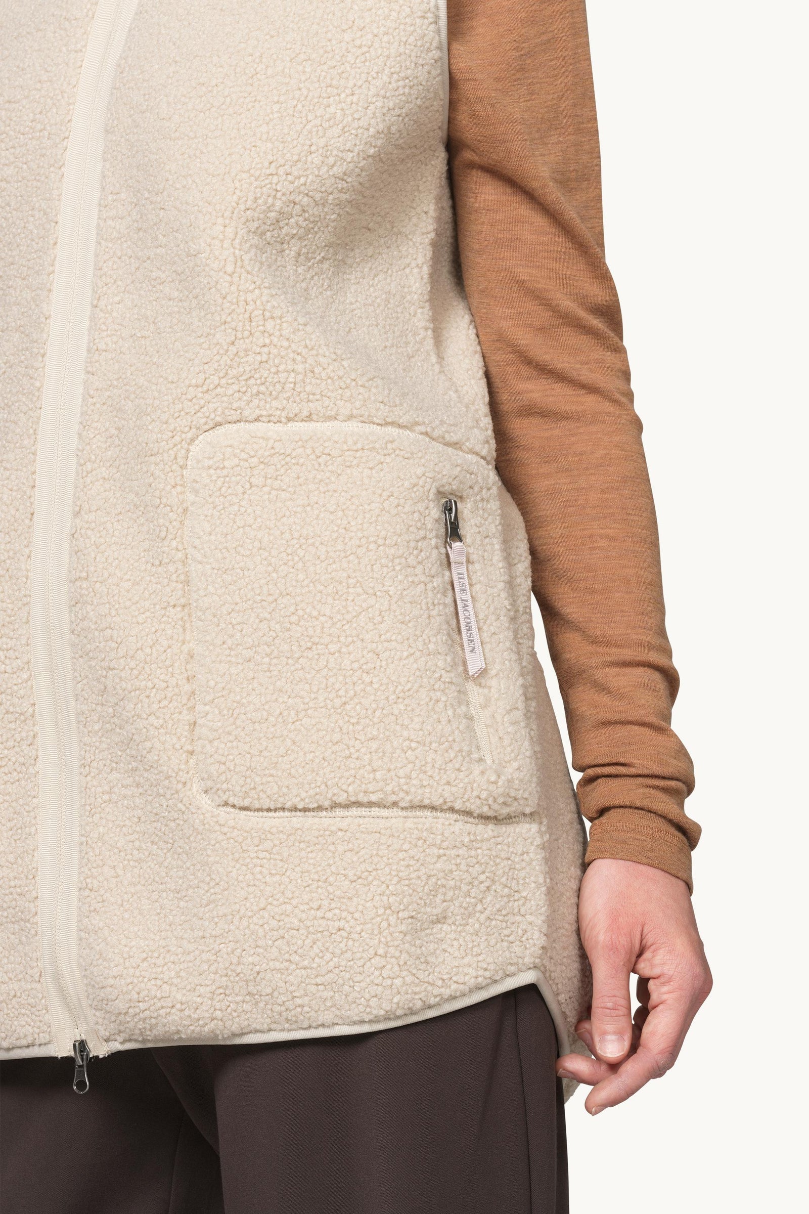 Ilse Jacobsen Long Sherpa Vest - Kit