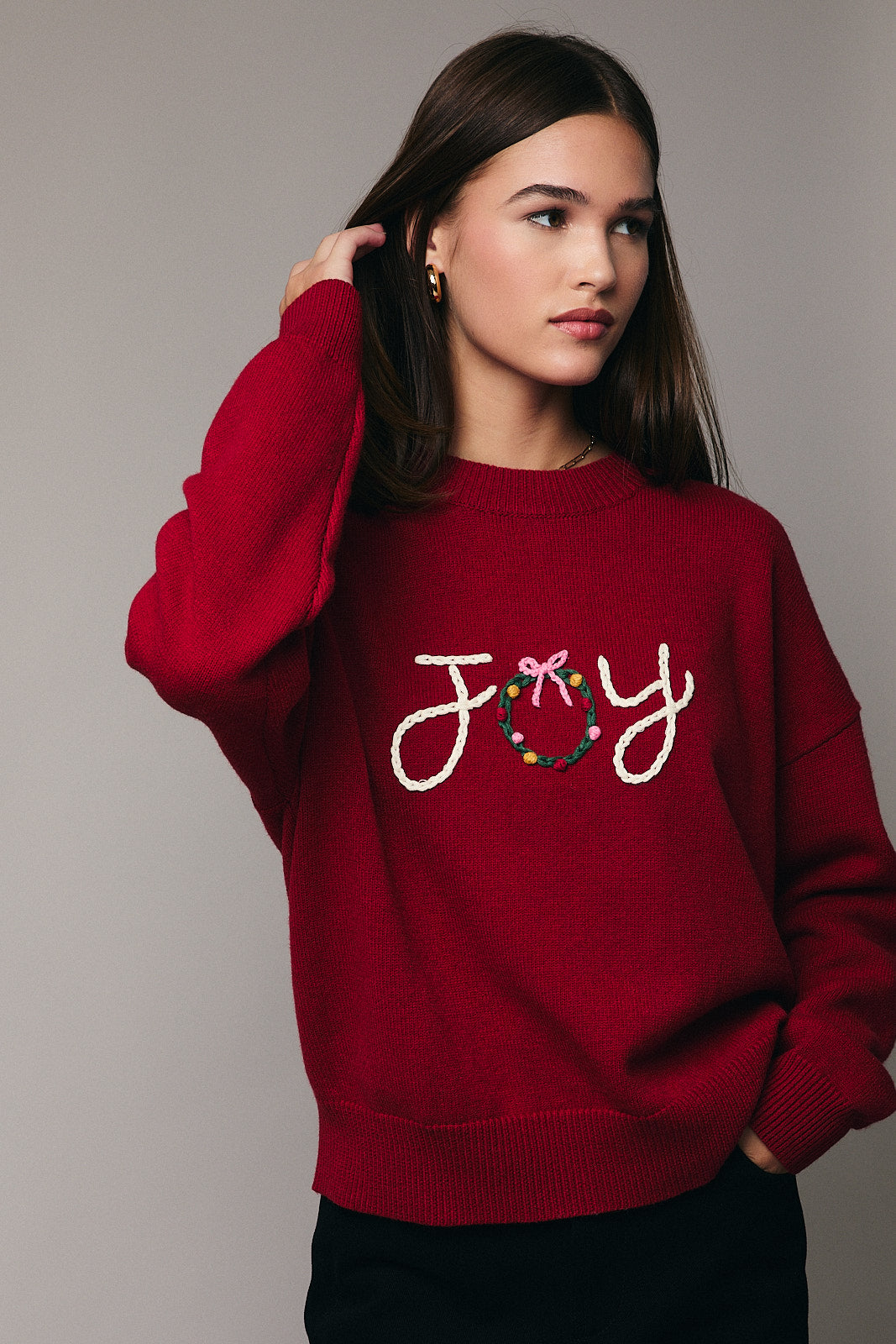Le Lis Joy Wreath Sweater - Crimson