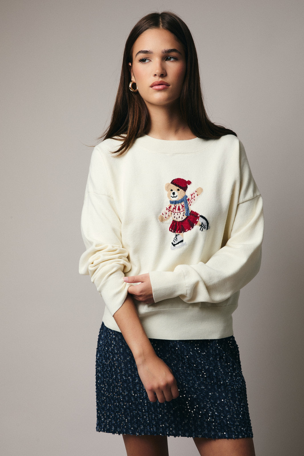 Le Lis Skating Bear Graphic Sweater - Cream