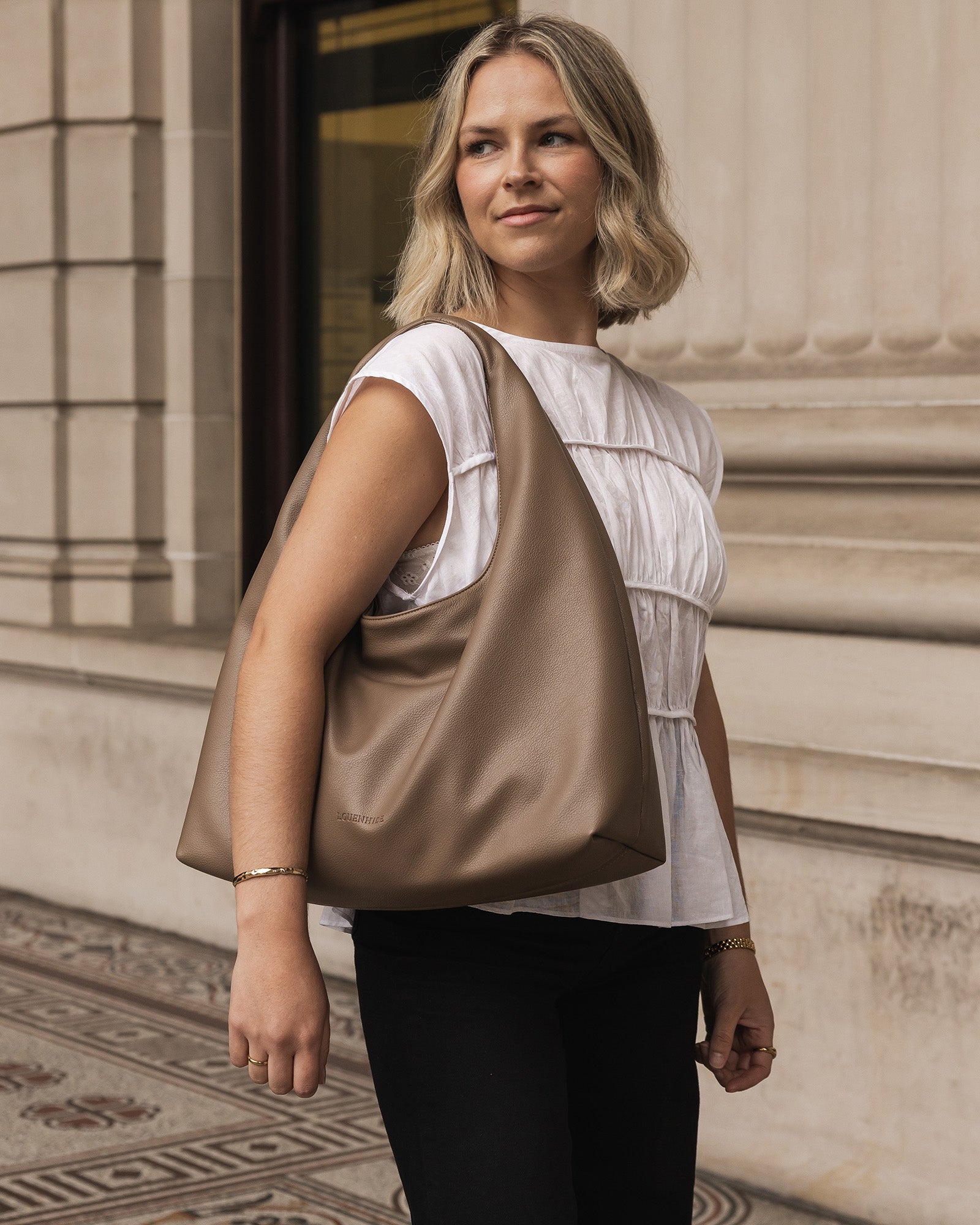 Louenhide Monaco Shoulder Bag - Mocha