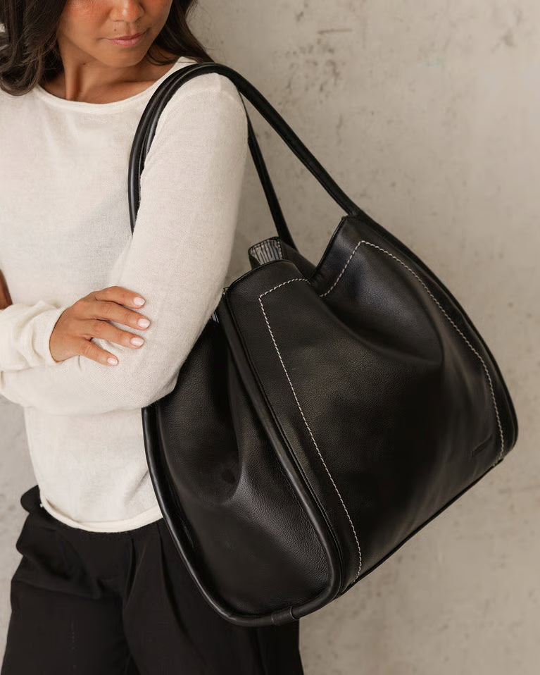 Louenhide Sutton Shoulder Bag - Black