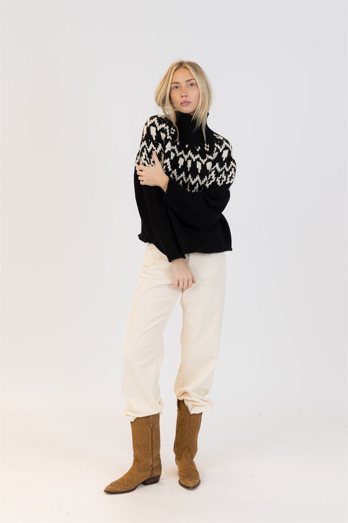 Lyla & Luxe Aggie Fairisle Pullover - Black/White