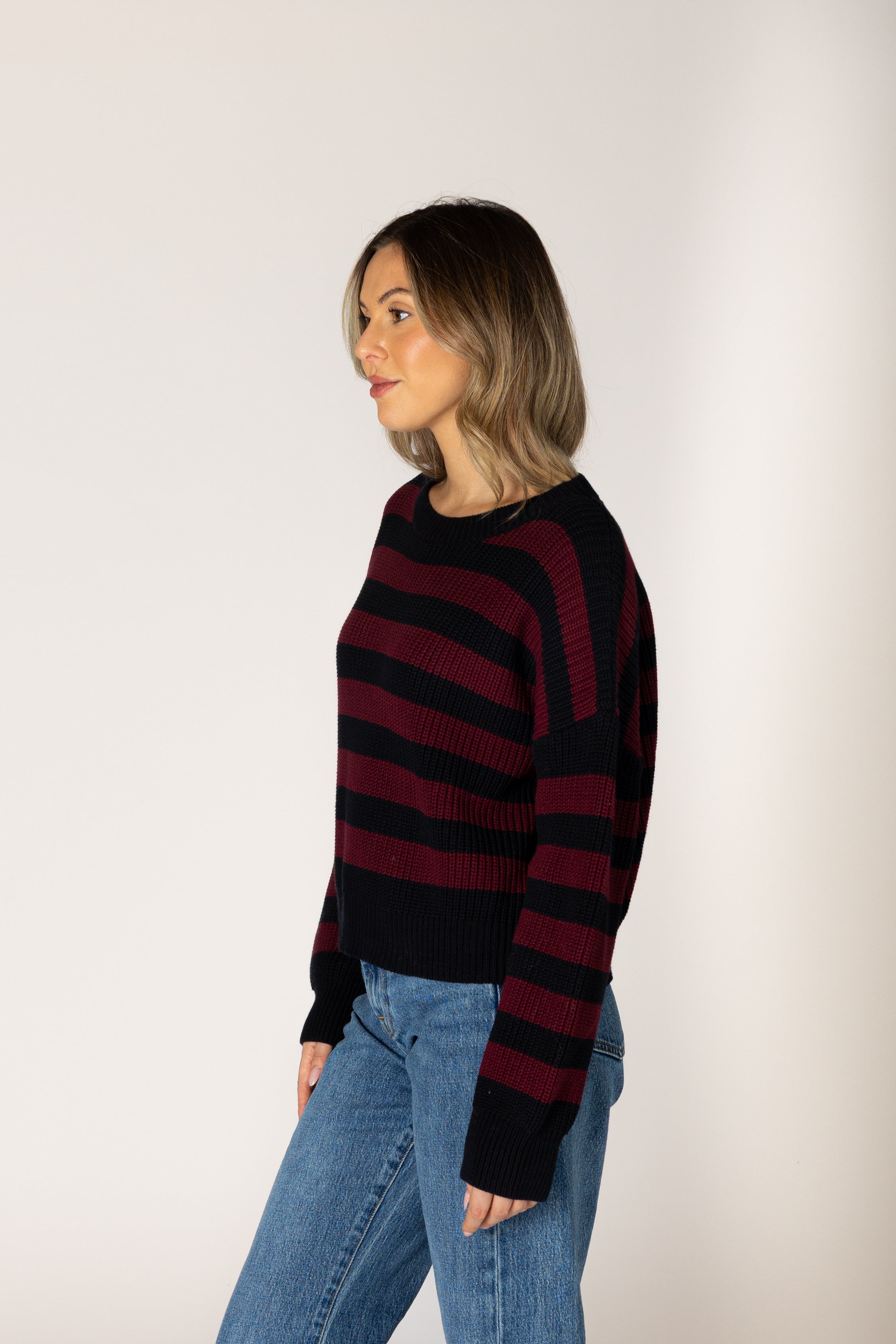 Lyla & Luxe Bobby Pullover - Scarlet/Navy