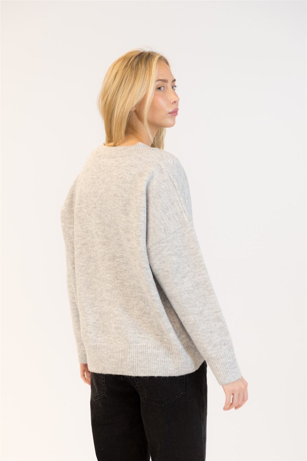 Lyla & Luxe Eco Heart Pullover - Light Grey/Blue
