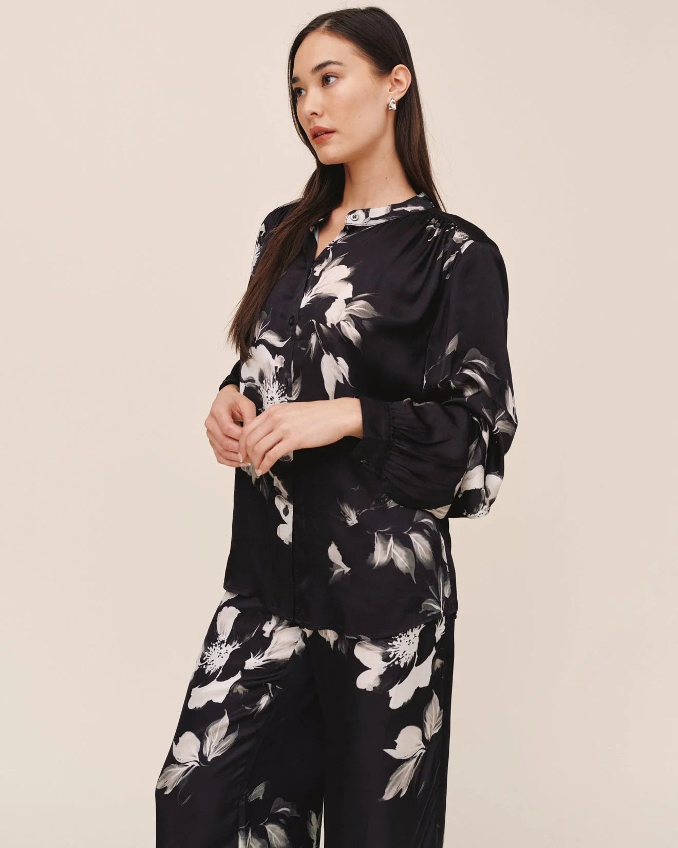 Bella Dahl Mandarin Collar Blouse - Noir Bloom