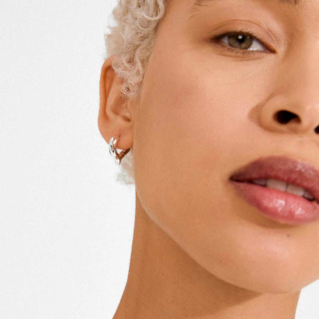 Pilgrim Iris Huggie Earrings - Silver