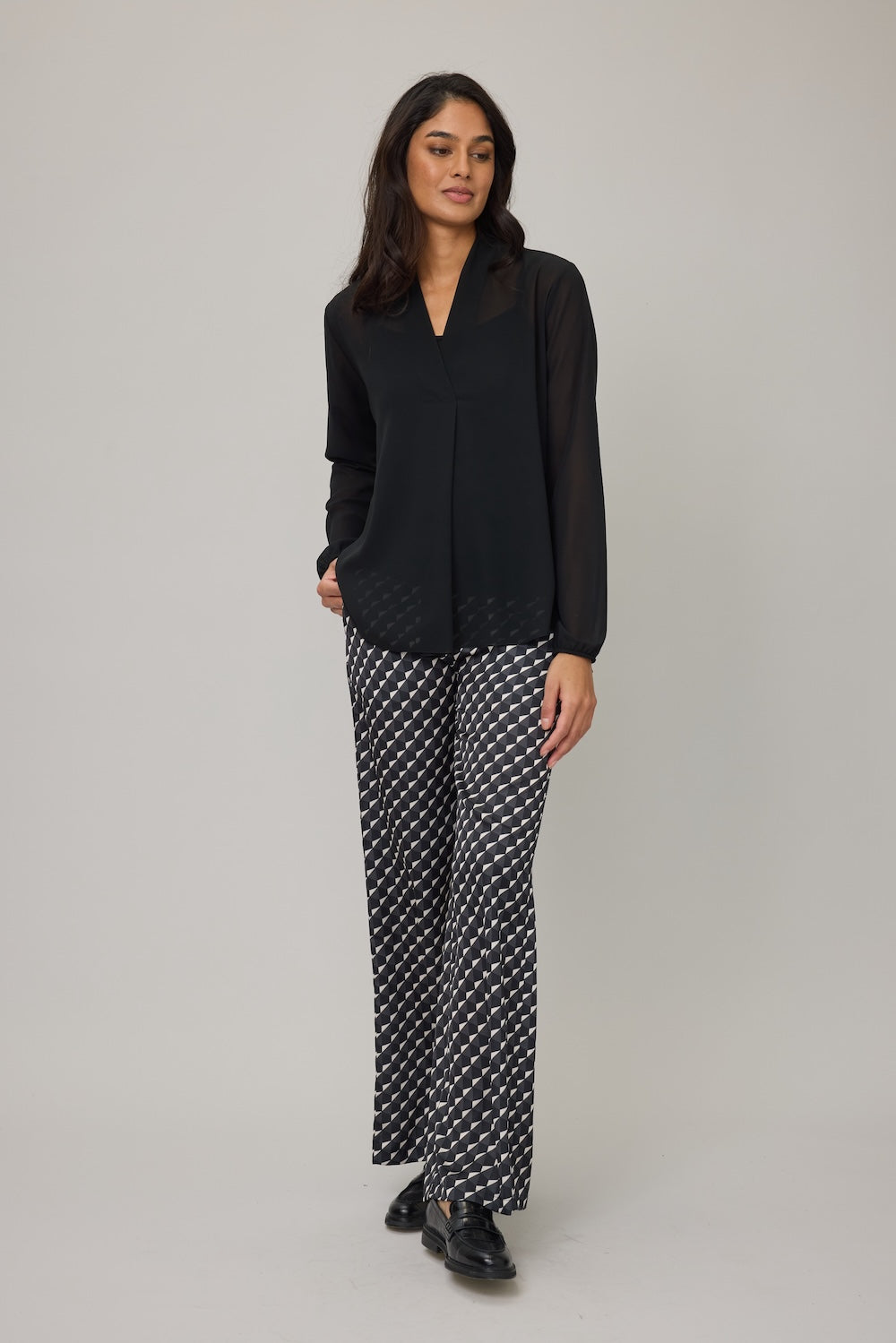 Pistache Georgette Blouse - Black