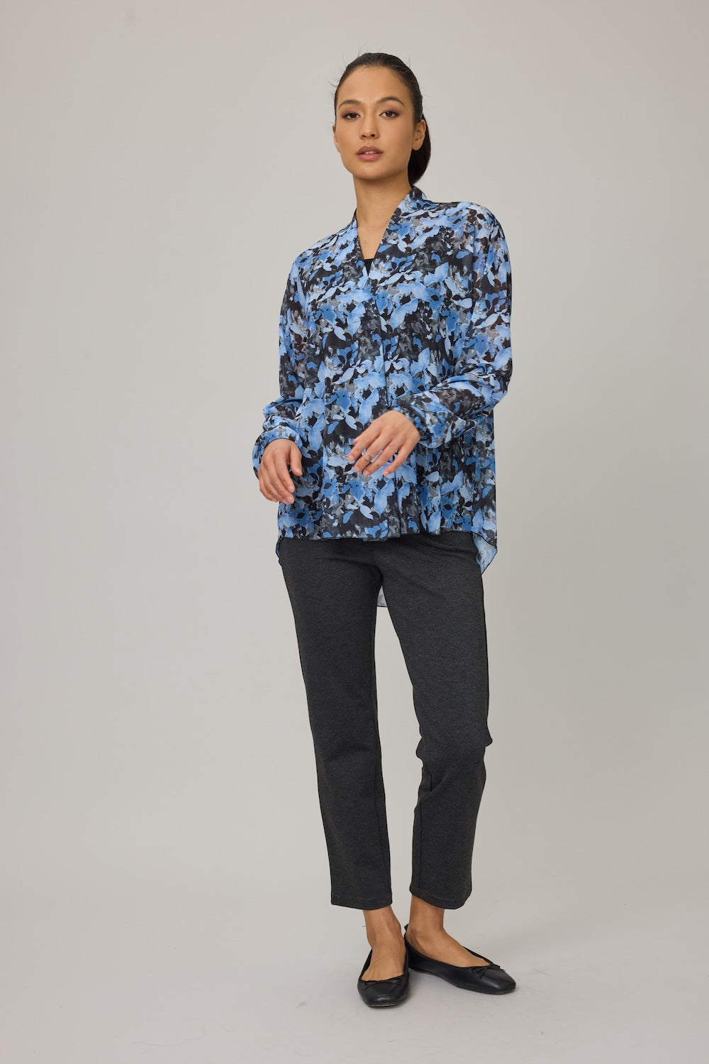 Pistache Georgette Blouse - Blue/Grey Floral