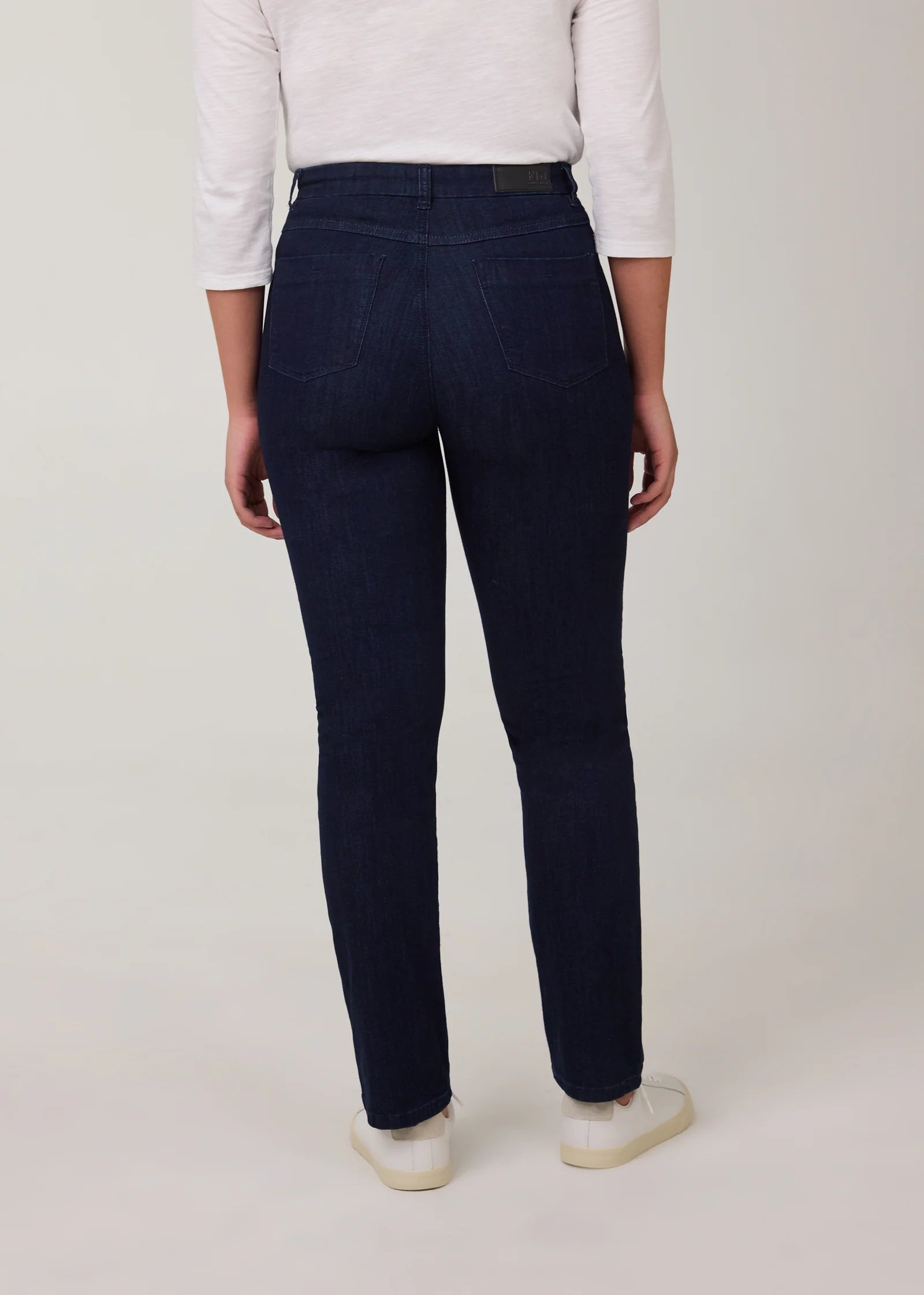 FDJ Essentials Supreme Suzanne Straight Petite - Pleasant