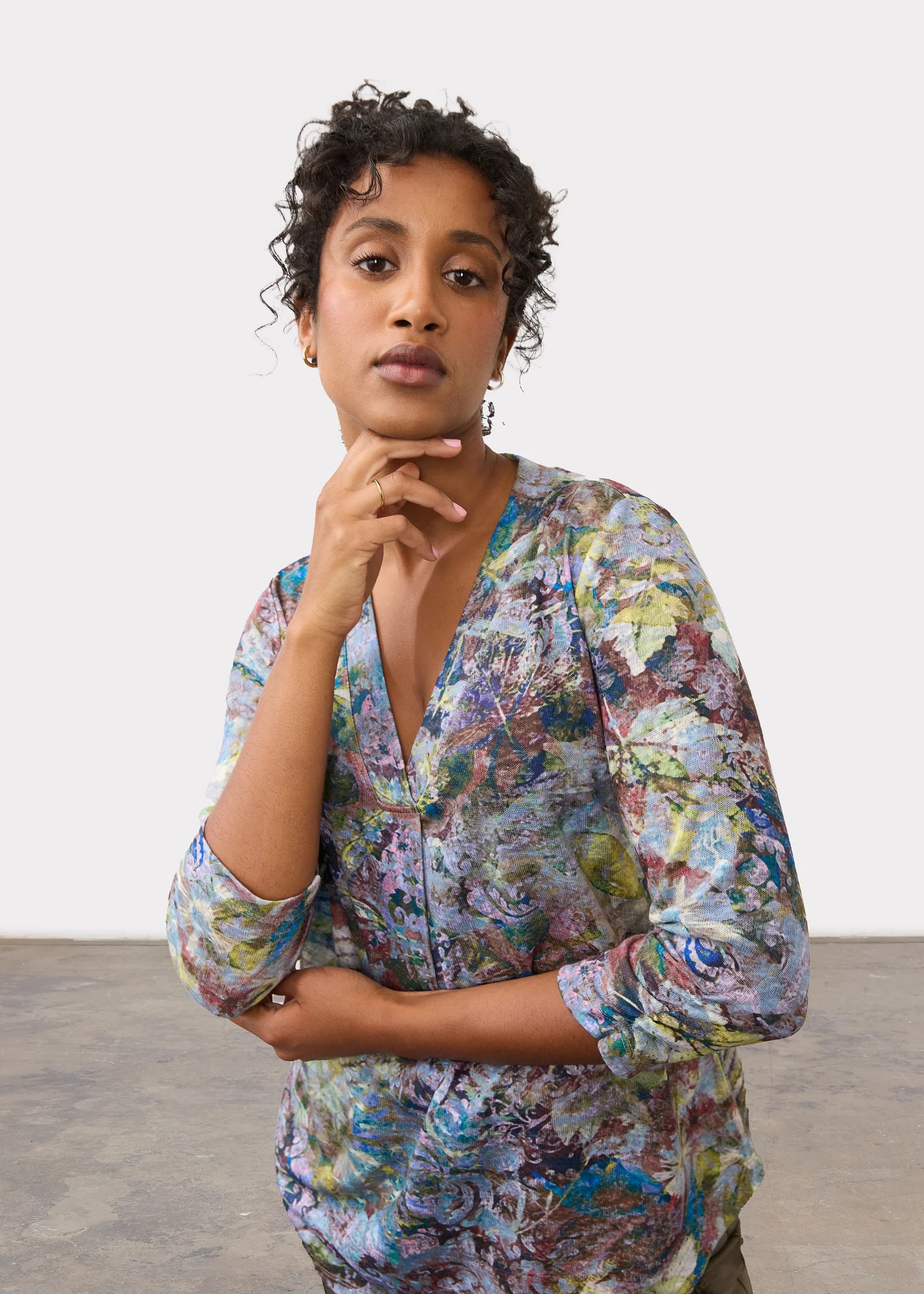 FDJ Printed V Neck - Renaissance Bouquet