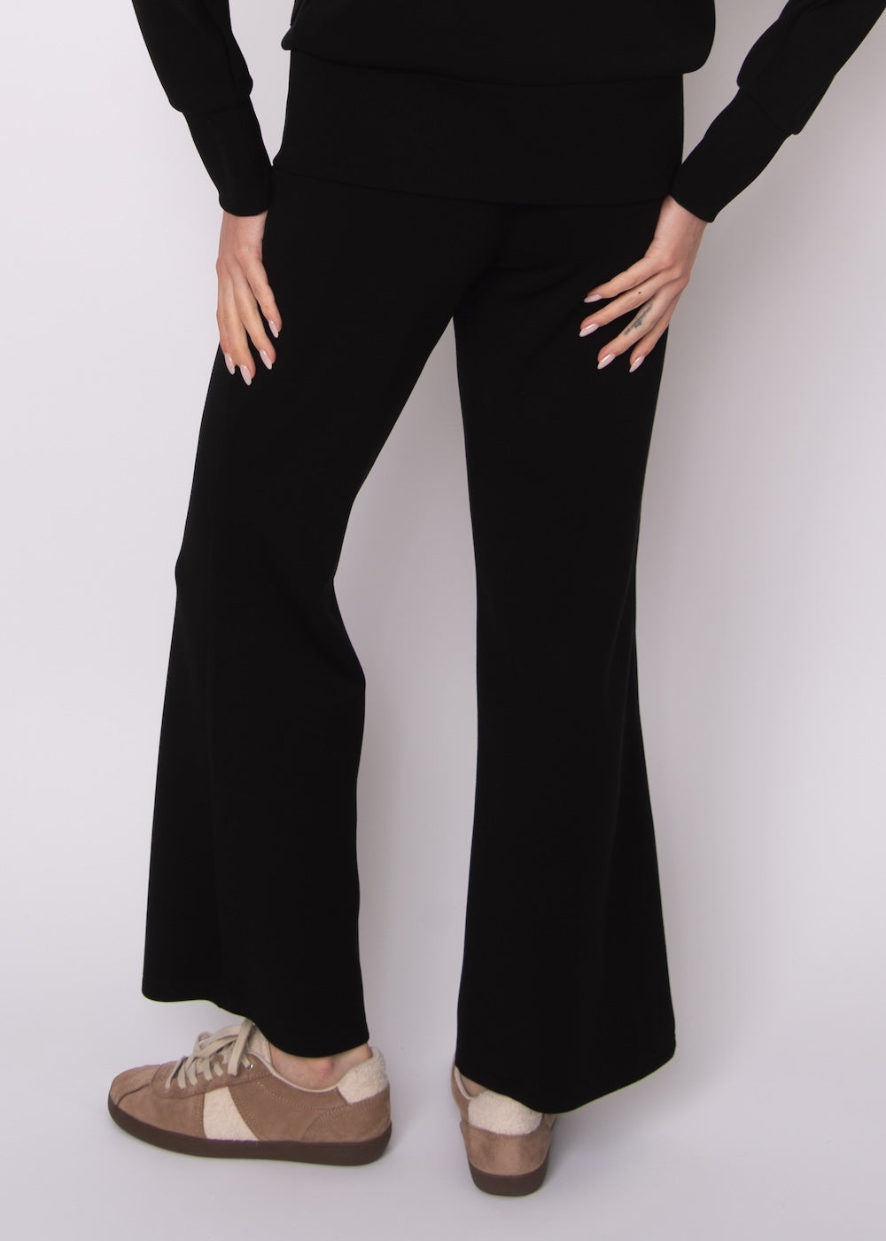 RD Florine Soft Knit Flare Pant - Black
