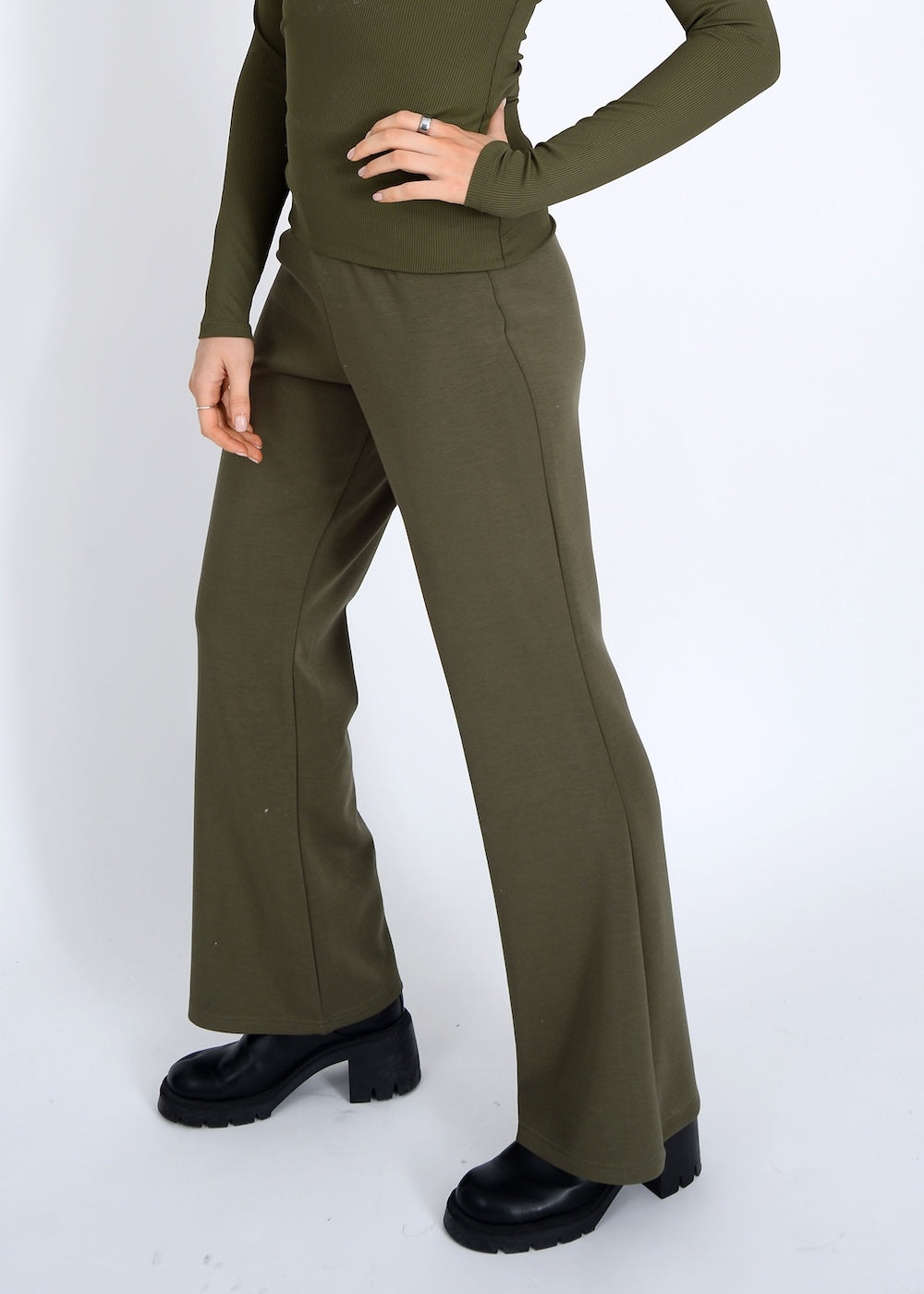 RD Florine Soft Knit Flare Pant - Olive