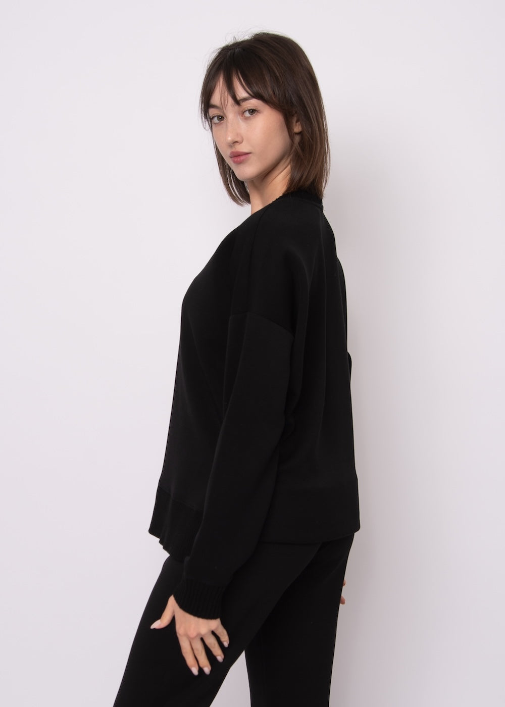 RD Vixie Rib V-Neck Top - Black