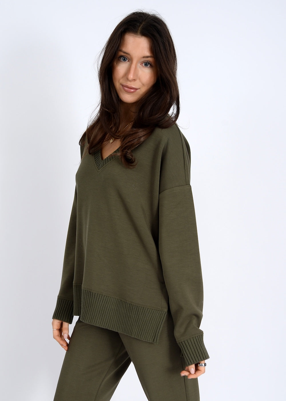 RD Vixie Rib V-Neck Top - Olive