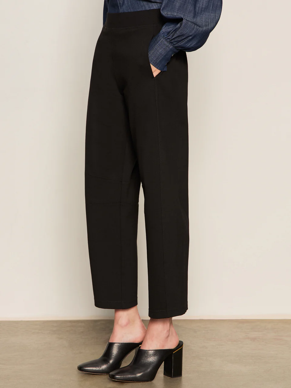 Sanctuary Pull On Ponte Barrel Trouser - Black