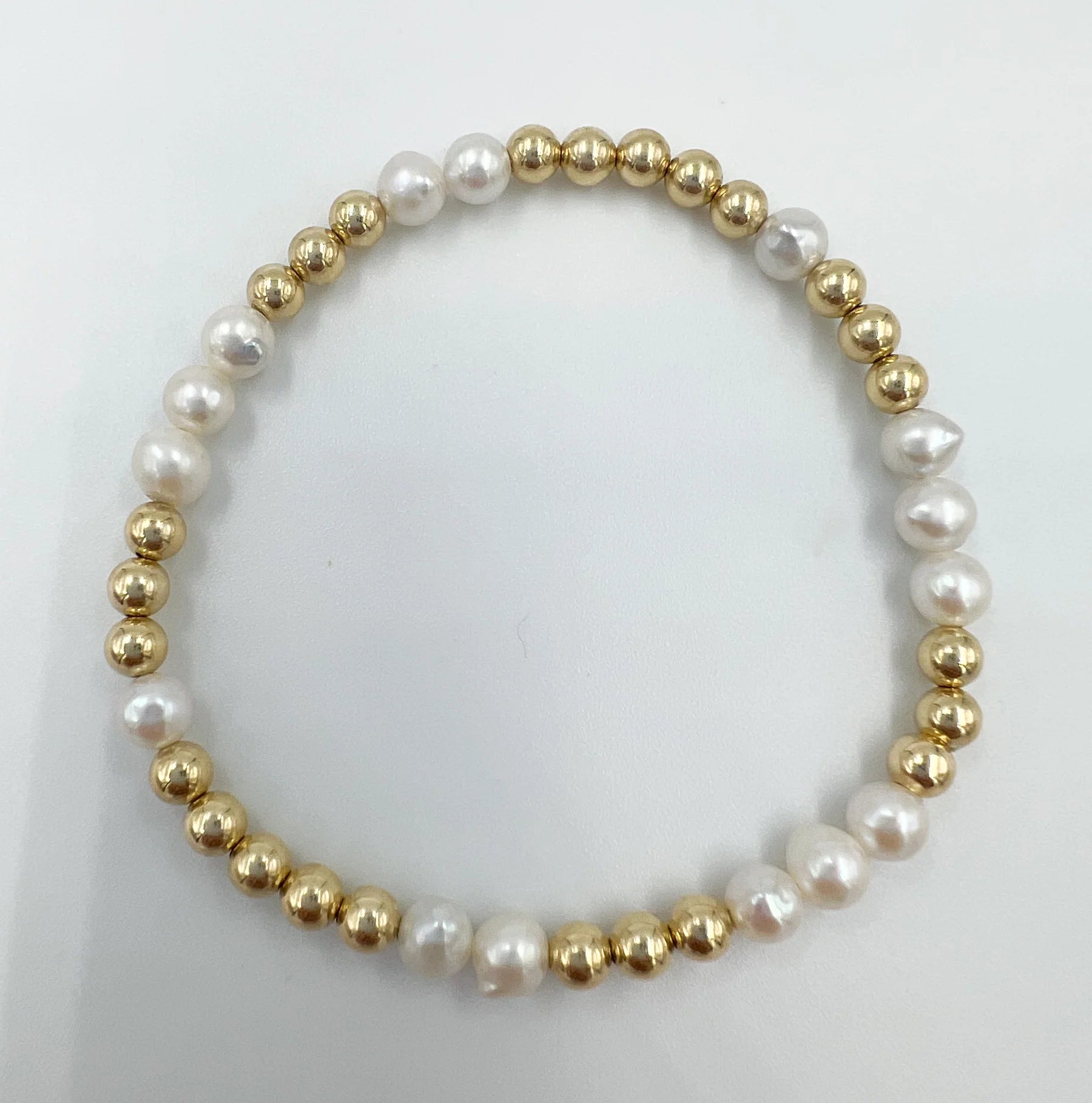 Saskia de Vries Gold Freshwater Pearl Repeater Bracelet