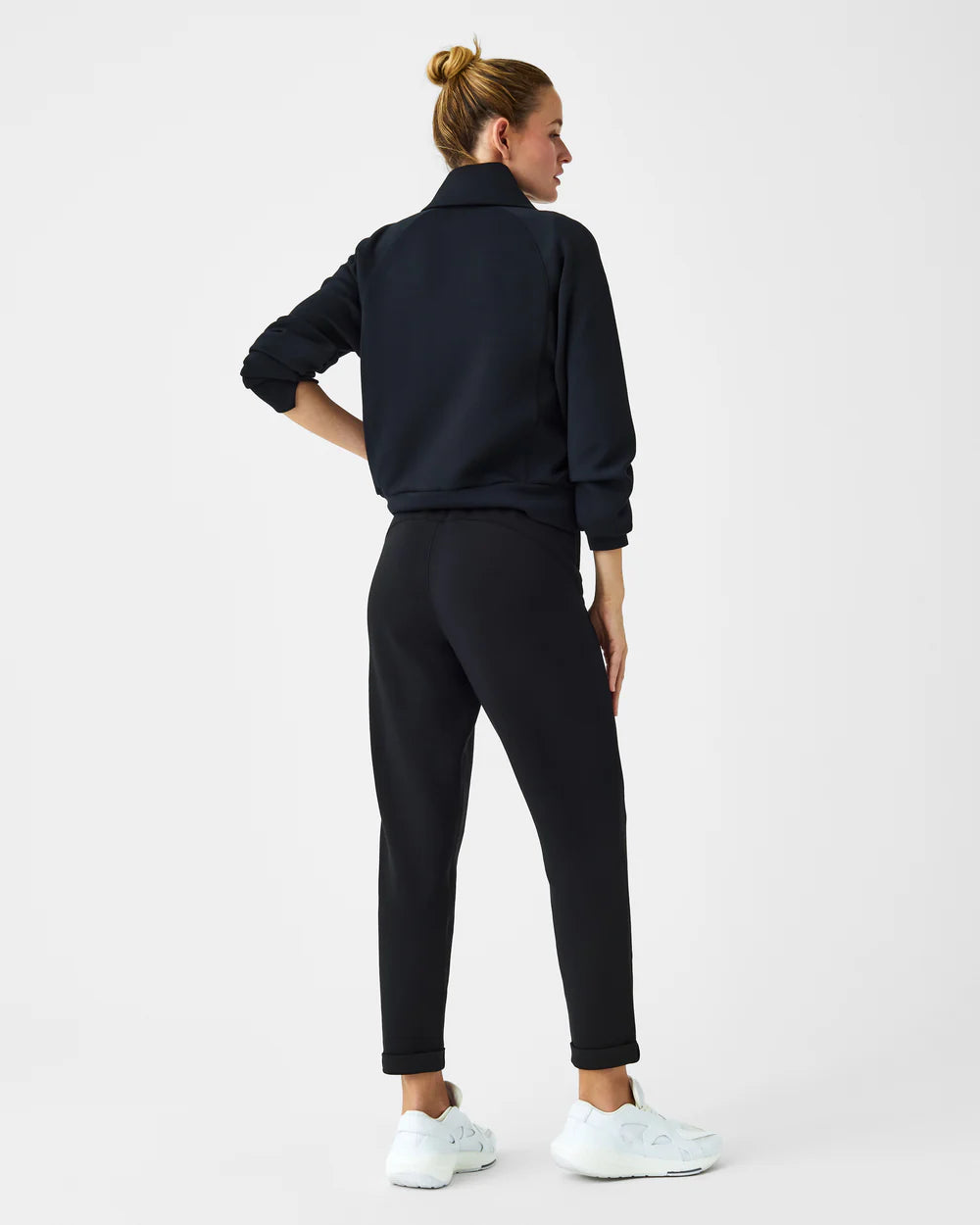 Spanx AirEssentials Tapered Pant - Very Black