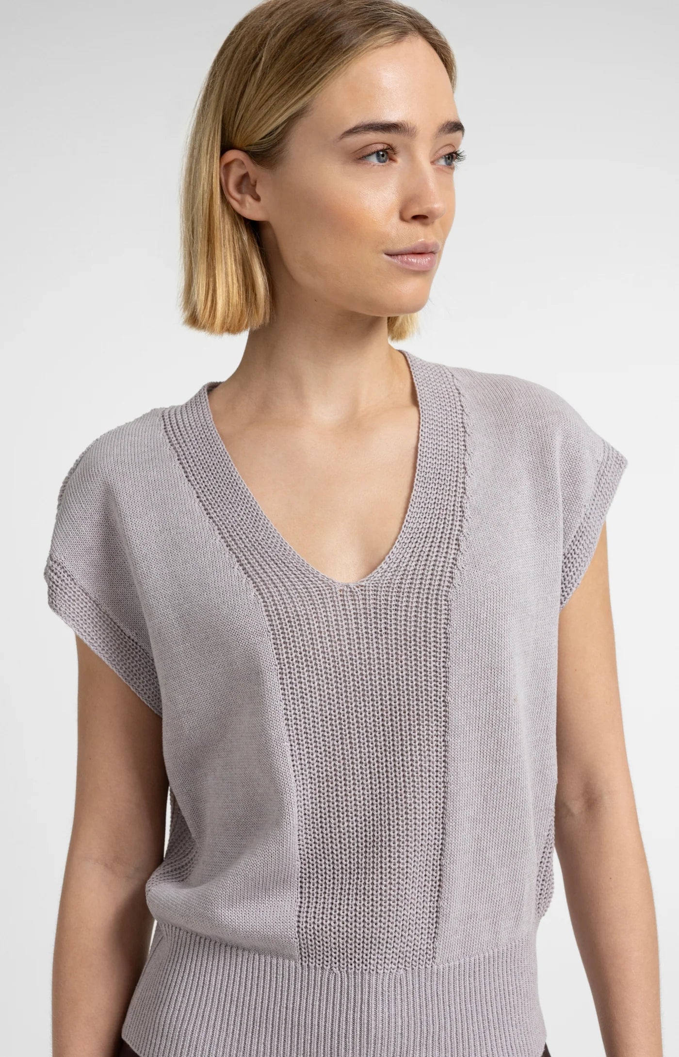 Yaya Textured V Neck Sweater - Alabaster Grey