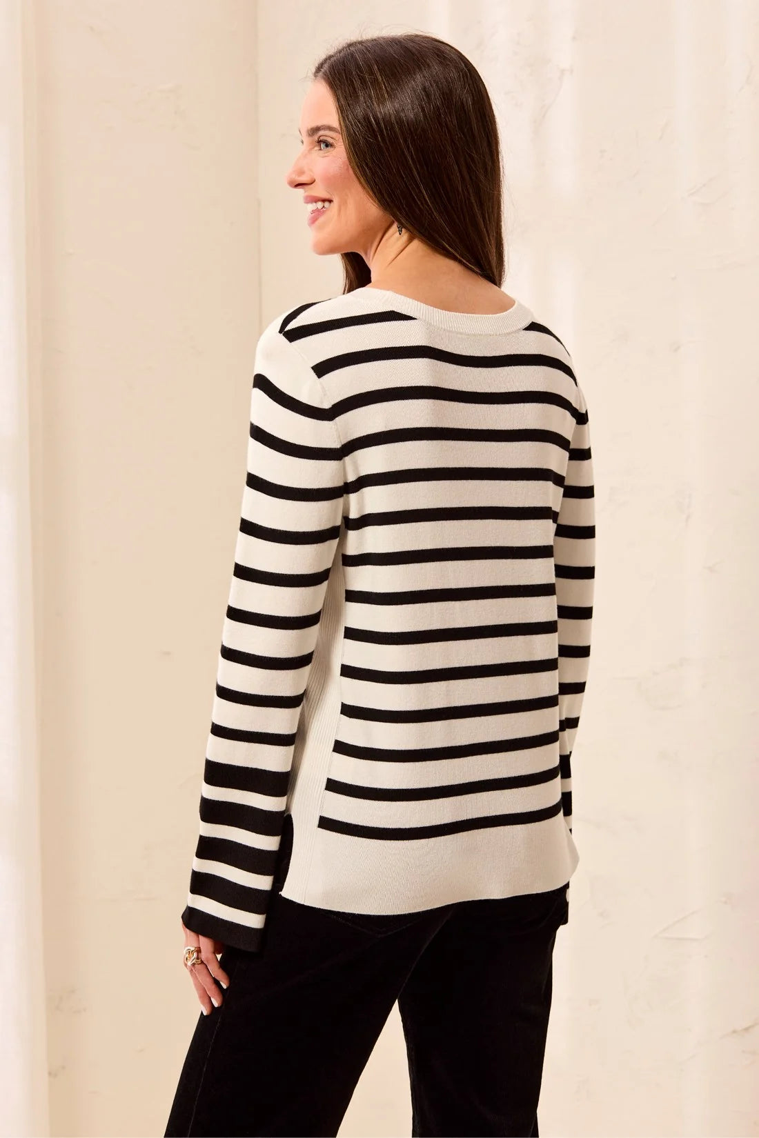 Tribal Tia Sweater - Black
