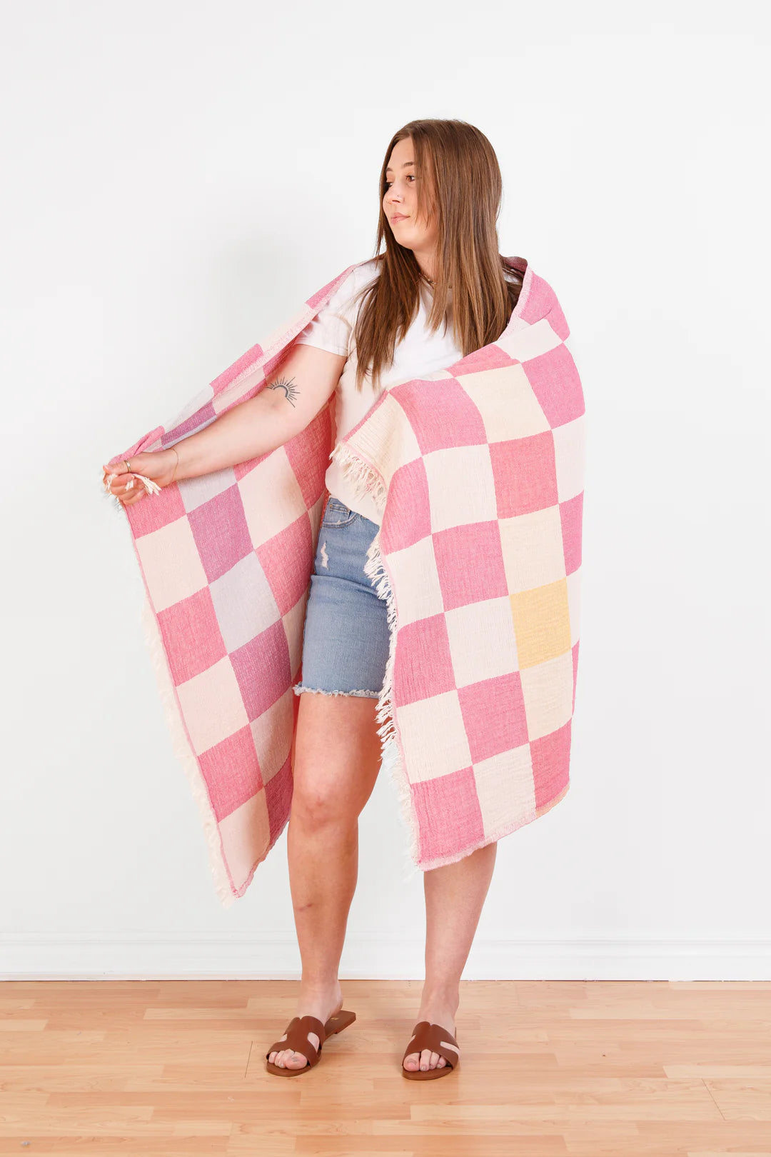 Tofino Towel Co. The Beckon Checkered Towel - Pink Mix
